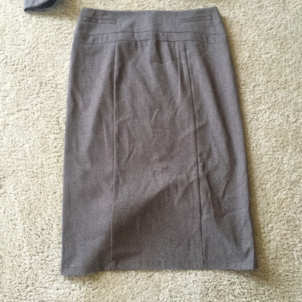 NWT brown tweed skirt- size 4- NY&co (can bundle)
